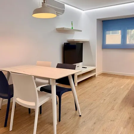 阿利坎特彩色套房公寓